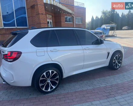 Білий БМВ Х5, об'ємом двигуна 2.98 л та пробігом 220 тис. км за 25500 $, фото 21 на Automoto.ua