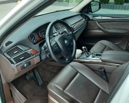 Білий БМВ Х5, об'ємом двигуна 2.98 л та пробігом 160 тис. км за 15500 $, фото 18 на Automoto.ua