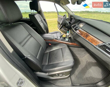 Белый БМВ Х5, объемом двигателя 2.99 л и пробегом 140 тыс. км за 19000 $, фото 2 на Automoto.ua