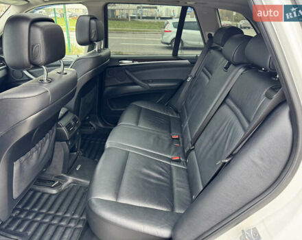 Білий БМВ Х5, об'ємом двигуна 3 л та пробігом 162 тис. км за 22500 $, фото 25 на Automoto.ua