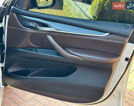 Белый БМВ Х5, объемом двигателя 2.99 л и пробегом 210 тыс. км за 32500 $, фото 11 на Automoto.ua