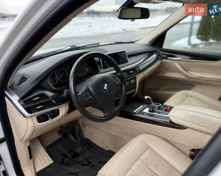 Білий БМВ Х5, об'ємом двигуна 3 л та пробігом 227 тис. км за 13900 $, фото 16 на Automoto.ua