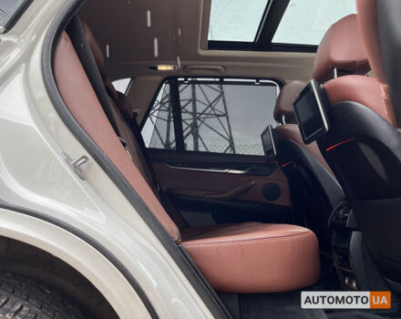 Білий БМВ Х5, об'ємом двигуна 3 л та пробігом 235 тис. км за 23700 $, фото 27 на Automoto.ua