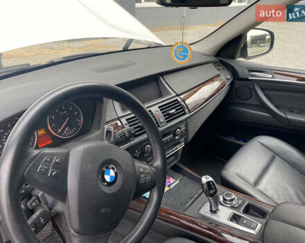 Білий БМВ Х5, об'ємом двигуна 3 л та пробігом 142 тис. км за 18999 $, фото 10 на Automoto.ua