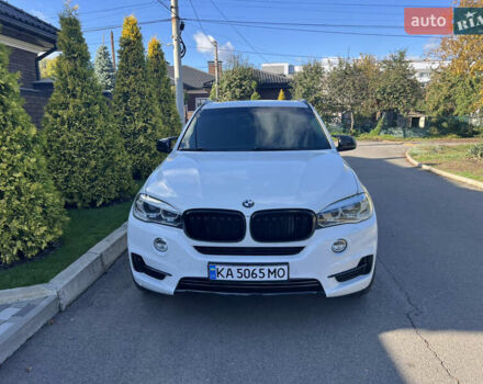Белый БМВ Х5, объемом двигателя 2.99 л и пробегом 210 тыс. км за 32500 $, фото 1 на Automoto.ua