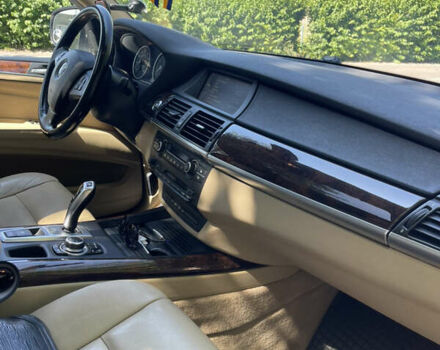 Белый БМВ Х5, объемом двигателя 2.98 л и пробегом 204 тыс. км за 15500 $, фото 10 на Automoto.ua