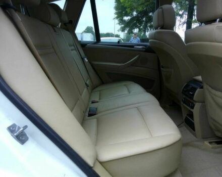 Белый БМВ Х5, объемом двигателя 3 л и пробегом 105 тыс. км за 3000 $, фото 8 на Automoto.ua