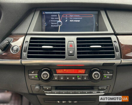 Белый БМВ Х5, объемом двигателя 3 л и пробегом 196 тыс. км за 16000 $, фото 14 на Automoto.ua