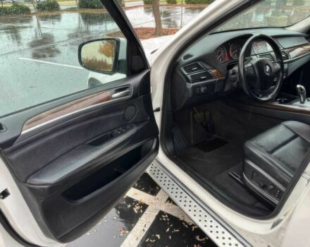 Белый БМВ Х5, объемом двигателя 3 л и пробегом 84 тыс. км за 3000 $, фото 10 на Automoto.ua