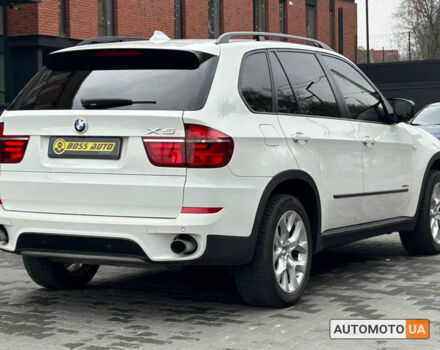 Белый БМВ Х5, объемом двигателя 3 л и пробегом 196 тыс. км за 16000 $, фото 5 на Automoto.ua