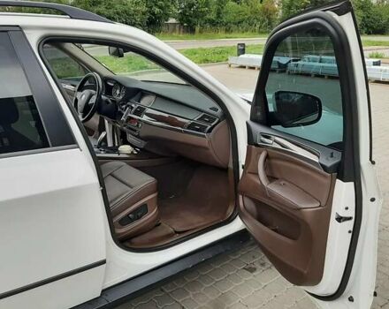 Білий БМВ Х5, об'ємом двигуна 2.98 л та пробігом 160 тис. км за 15500 $, фото 21 на Automoto.ua
