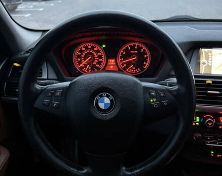 Белый БМВ Х5, объемом двигателя 3 л и пробегом 224 тыс. км за 13300 $, фото 64 на Automoto.ua