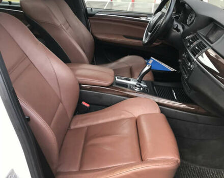 Білий БМВ Х5, об'ємом двигуна 3 л та пробігом 280 тис. км за 17900 $, фото 28 на Automoto.ua