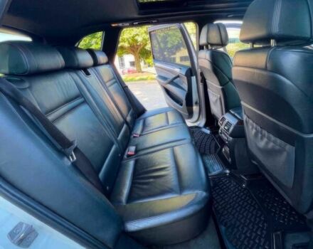 Белый БМВ Х5, объемом двигателя 4.4 л и пробегом 83 тыс. км за 4750 $, фото 11 на Automoto.ua