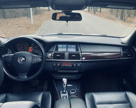 Белый БМВ Х5, объемом двигателя 2.98 л и пробегом 141 тыс. км за 16300 $, фото 10 на Automoto.ua