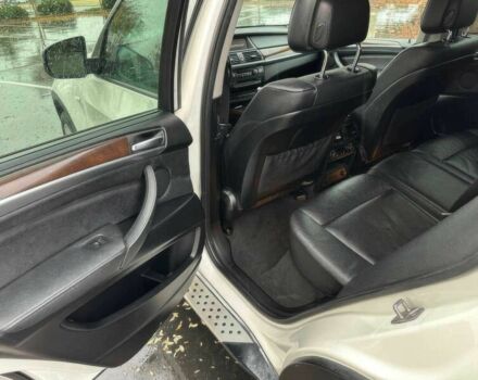 Белый БМВ Х5, объемом двигателя 3 л и пробегом 84 тыс. км за 3000 $, фото 13 на Automoto.ua