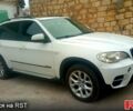 Белый БМВ Х5, объемом двигателя 30 л и пробегом 200 тыс. км за 14000 $, фото 1 на Automoto.ua