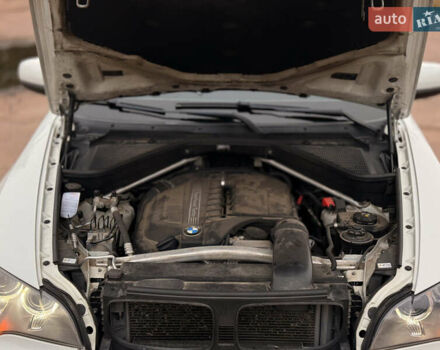 Білий БМВ Х5, об'ємом двигуна 2.98 л та пробігом 234 тис. км за 14800 $, фото 19 на Automoto.ua