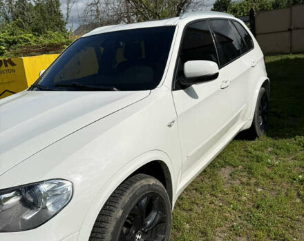 Белый БМВ Х5, объемом двигателя 2.98 л и пробегом 180 тыс. км за 13000 $, фото 1 на Automoto.ua