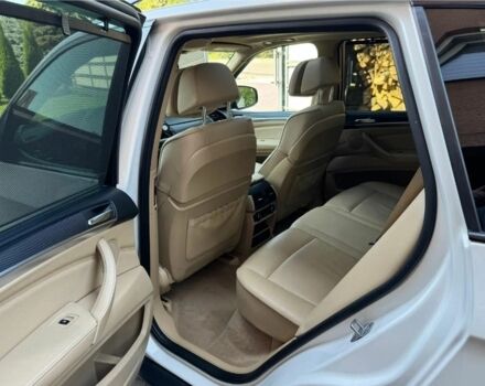 Белый БМВ Х5, объемом двигателя 3.5 л и пробегом 187 тыс. км за 4350 $, фото 7 на Automoto.ua