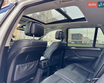 Білий БМВ Х5, об'ємом двигуна 3 л та пробігом 162 тис. км за 22500 $, фото 27 на Automoto.ua