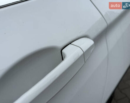 Білий БМВ Х5, об'ємом двигуна 3 л та пробігом 227 тис. км за 13900 $, фото 12 на Automoto.ua