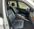 Белый БМВ Х5, объемом двигателя 3 л и пробегом 84 тыс. км за 3000 $, фото 8 на Automoto.ua