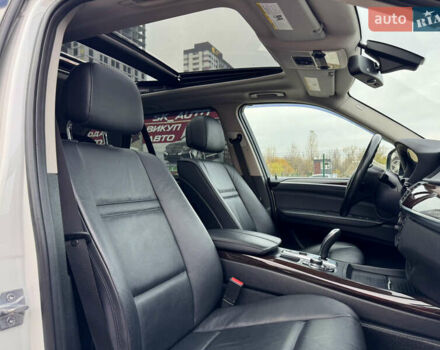 Білий БМВ Х5, об'ємом двигуна 3 л та пробігом 162 тис. км за 22500 $, фото 39 на Automoto.ua