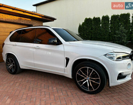Белый БМВ Х5, объемом двигателя 2.99 л и пробегом 210 тыс. км за 30000 $, фото 18 на Automoto.ua