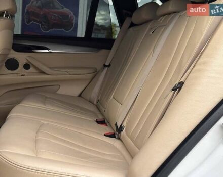 БМВ Х5 2013 в Львове на Automoto.ua Белый БМВ Х5, объемом двигателя 3 л и пробегом 150 тыс. км за 25300 $, фото 18 на Automoto.ua