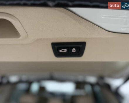 Білий БМВ Х5, об'ємом двигуна 3 л та пробігом 227 тис. км за 13900 $, фото 23 на Automoto.ua