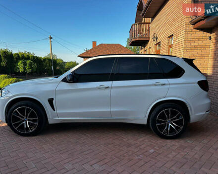 Белый БМВ Х5, объемом двигателя 2.99 л и пробегом 210 тыс. км за 30000 $, фото 14 на Automoto.ua