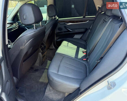 Белый БМВ Х5, объемом двигателя 2.98 л и пробегом 250 тыс. км за 19500 $, фото 8 на Automoto.ua