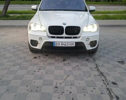 Белый БМВ Х5, объемом двигателя 2.98 л и пробегом 170 тыс. км за 17500 $, фото 5 на Automoto.ua