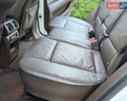 Білий БМВ Х5, об'ємом двигуна 2.99 л та пробігом 142 тис. км за 23999 $, фото 29 на Automoto.ua