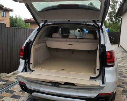 Белый БМВ Х5, объемом двигателя 2.98 л и пробегом 240 тыс. км за 25000 $, фото 5 на Automoto.ua