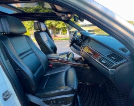 Белый БМВ Х5, объемом двигателя 4.4 л и пробегом 83 тыс. км за 4750 $, фото 10 на Automoto.ua