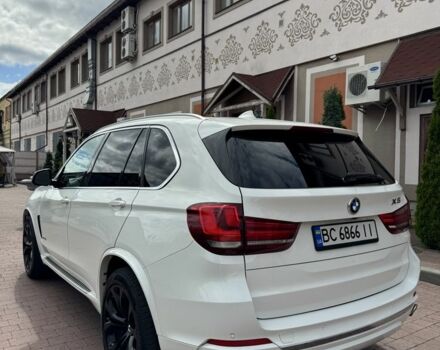 Белый БМВ Х5, объемом двигателя 3 л и пробегом 243 тыс. км за 19500 $, фото 4 на Automoto.ua