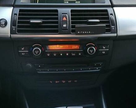 Белый БМВ Х5, объемом двигателя 2.99 л и пробегом 195 тыс. км за 30000 $, фото 54 на Automoto.ua