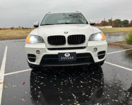 Белый БМВ Х5, объемом двигателя 3 л и пробегом 84 тыс. км за 3000 $, фото 1 на Automoto.ua