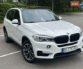 Белый БМВ Х5, объемом двигателя 3 л и пробегом 185 тыс. км за 26300 $, фото 1 на Automoto.ua