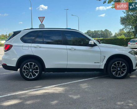 Белый БМВ Х5, объемом двигателя 3 л и пробегом 185 тыс. км за 27700 $, фото 9 на Automoto.ua
