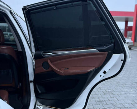 Белый БМВ Х5, объемом двигателя 3 л и пробегом 224 тыс. км за 13300 $, фото 53 на Automoto.ua