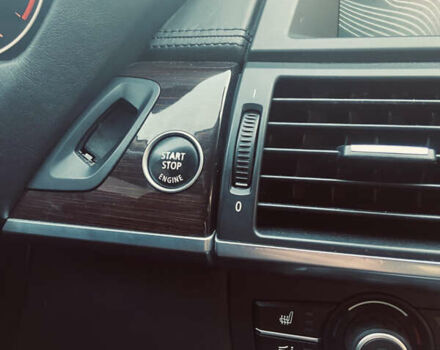 Белый БМВ Х5, объемом двигателя 2.98 л и пробегом 141 тыс. км за 16300 $, фото 27 на Automoto.ua