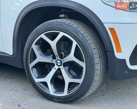 Білий БМВ Х5, об'ємом двигуна 2.99 л та пробігом 142 тис. км за 23999 $, фото 11 на Automoto.ua