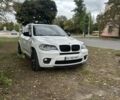 Белый БМВ Х5, объемом двигателя 3 л и пробегом 217 тыс. км за 17000 $, фото 3 на Automoto.ua