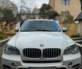Білий БМВ Х5, об'ємом двигуна 3 л та пробігом 213 тис. км за 17200 $, фото 1 на Automoto.ua