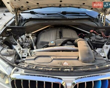 Белый БМВ Х5, объемом двигателя 3 л и пробегом 210 тыс. км за 18900 $, фото 27 на Automoto.ua