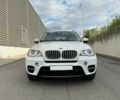 Белый БМВ Х5, объемом двигателя 3 л и пробегом 180 тыс. км за 12400 $, фото 2 на Automoto.ua