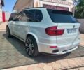 Белый БМВ Х5, объемом двигателя 3 л и пробегом 210 тыс. км за 18000 $, фото 4 на Automoto.ua